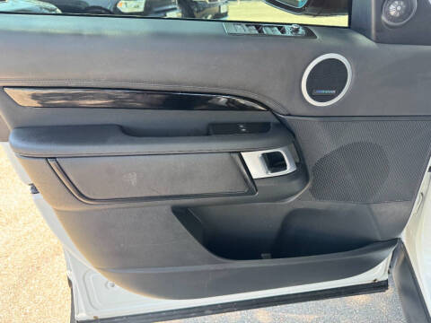 2022 Land Rover Discovery P300 S