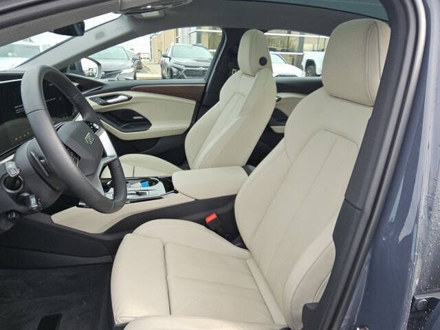 2025 Audi A6 Sportback e-tron quattro Prestige