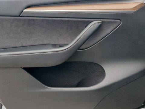 2024 Tesla Model Y Performance