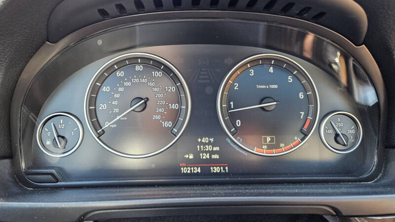 2012 BMW 5 Series 528i