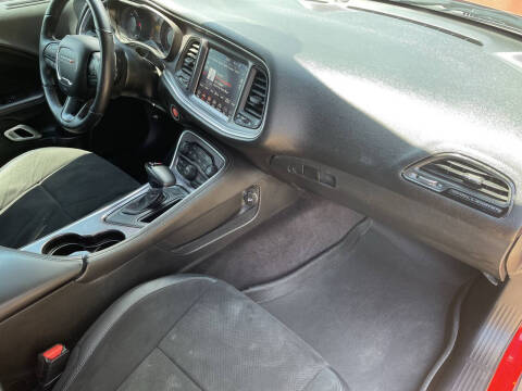 2018 Dodge Challenger SXT Plus