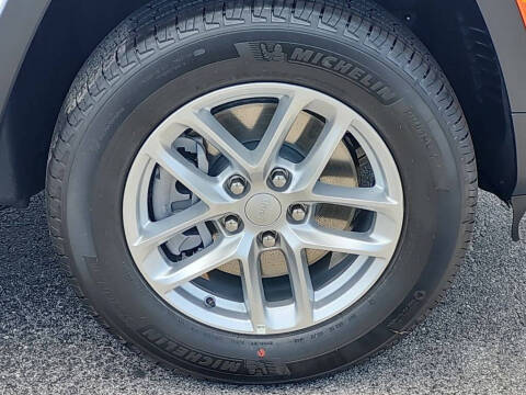 2026 Jeep Grand Cherokee L Laredo