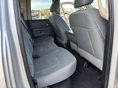 2018 RAM 1500 SLT