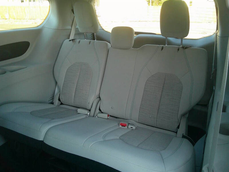 2017 Chrysler Pacifica Hybrid Touring Plus