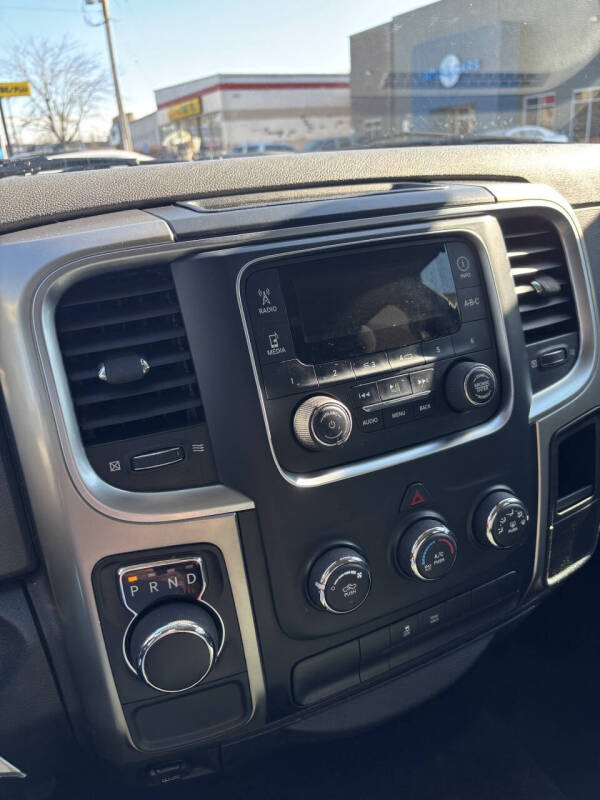 2013 RAM 1500 SLT