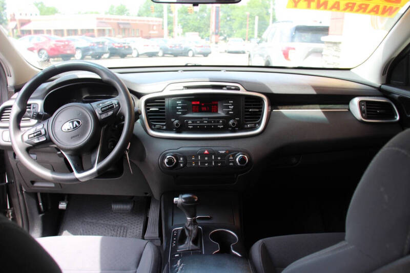 2017 Kia Sorento L