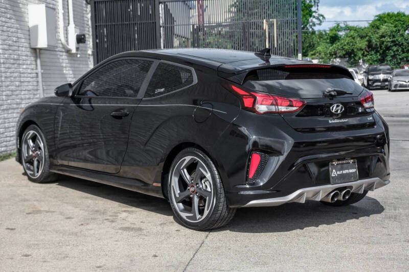 2020 Hyundai Veloster