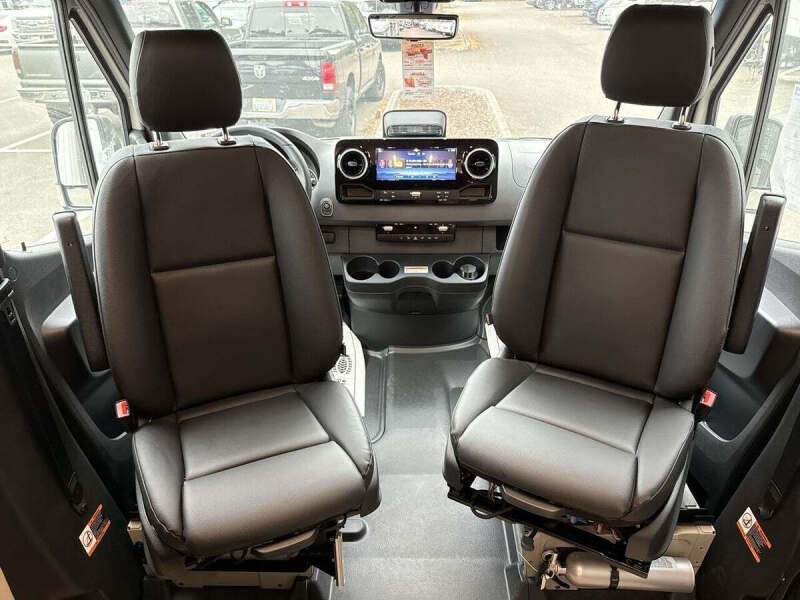 2025 Mercedes-Benz Sprinter