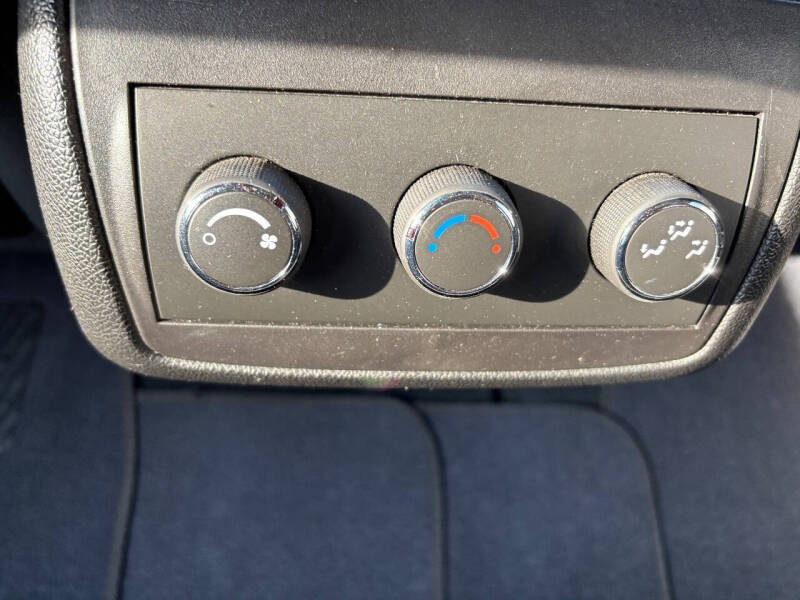 2013 GMC Acadia SLE-1