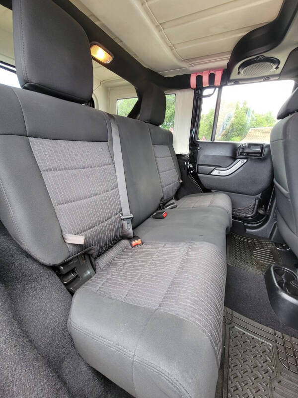 2012 Jeep Wrangler Unlimited Sport