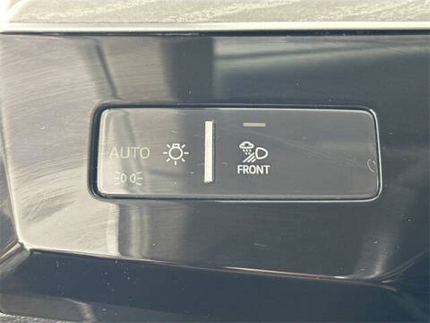 2022 Audi e-tron quattro Premium Plus