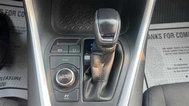 2022 Toyota RAV4 Hybrid SE