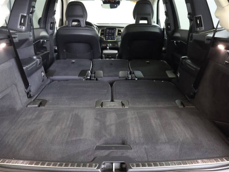 2020 Volvo XC90 T5 Momentum