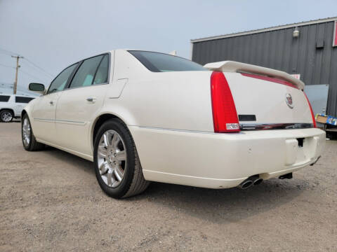 2011 Cadillac DTS Platinum Collection