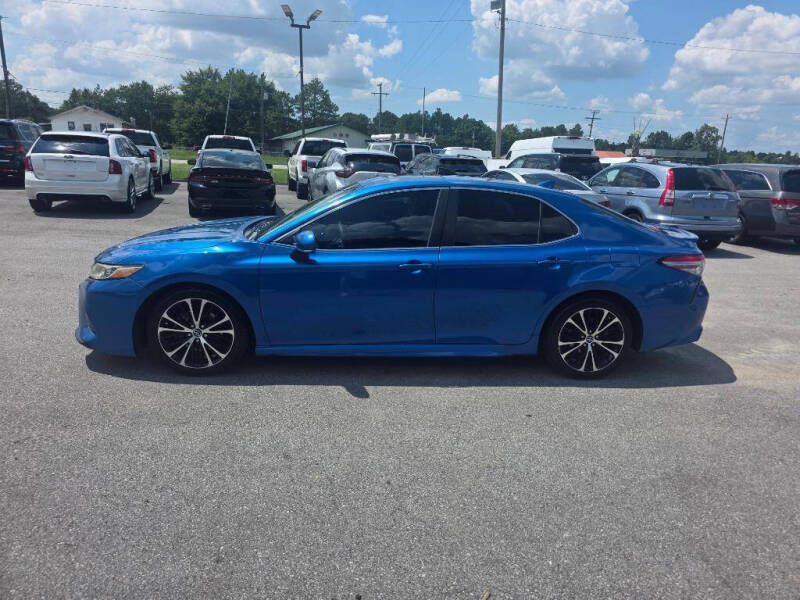 2018 Toyota Camry SE