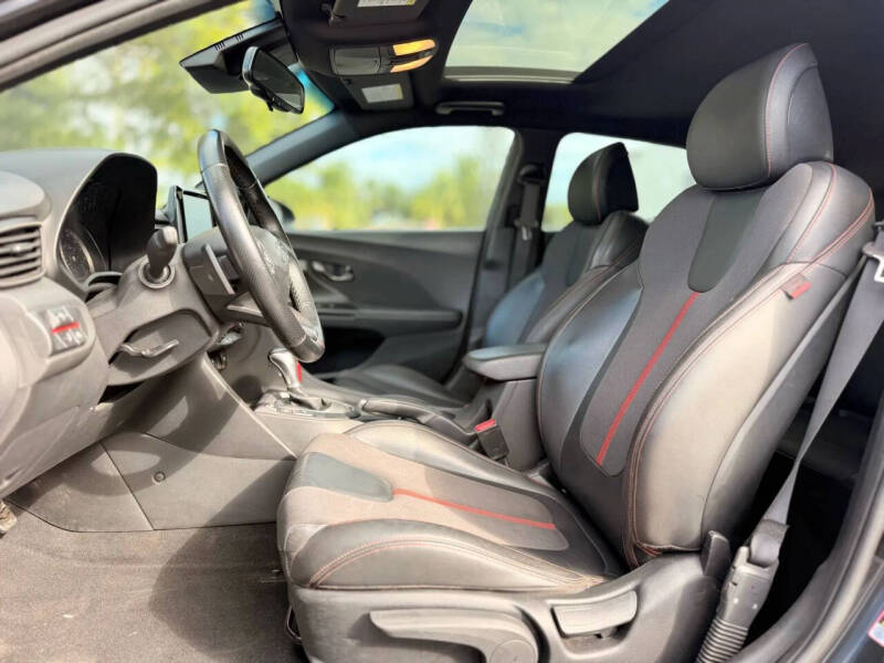 2019 Hyundai Veloster