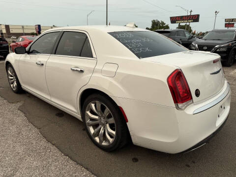 2018 Chrysler 300 Touring