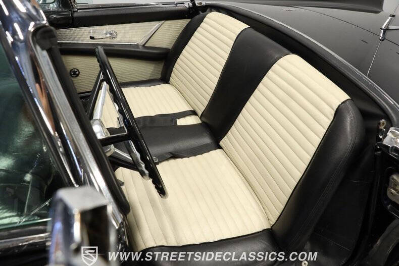 1957 Ford Thunderbird