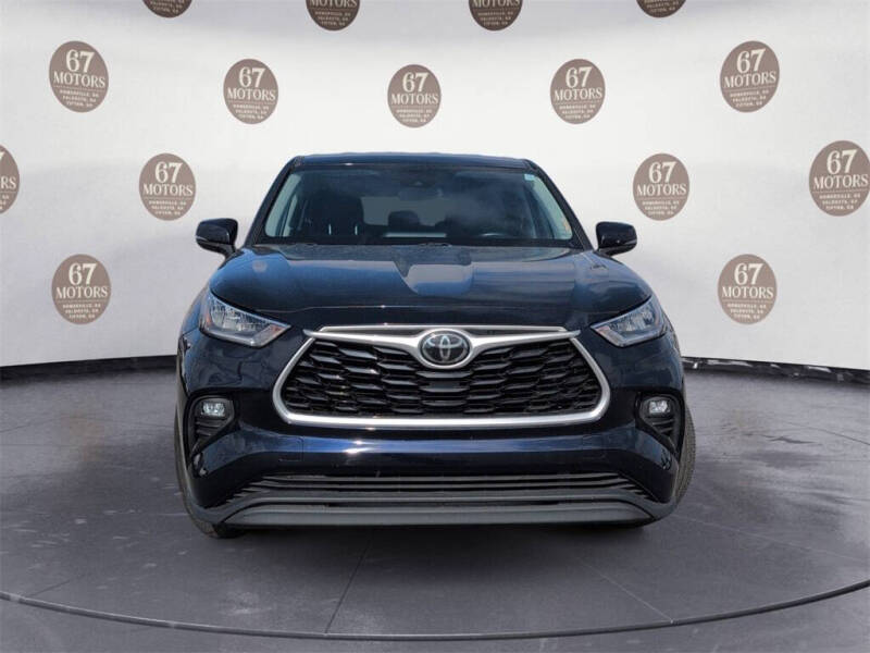 2020 Toyota Highlander LE