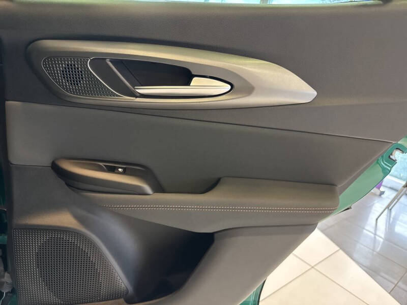 2025 Alfa Romeo Tonale Hybrid Intensa