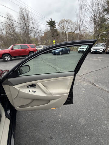 2011 Toyota Camry LE