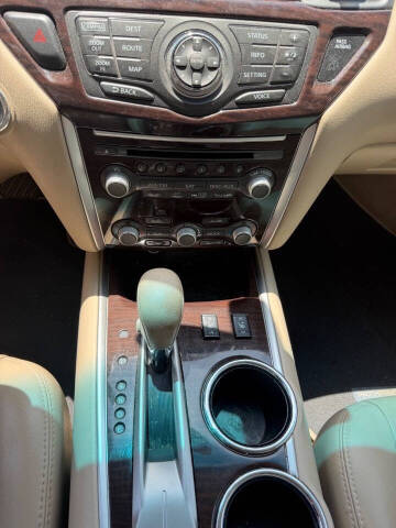 2015 Nissan Pathfinder SL