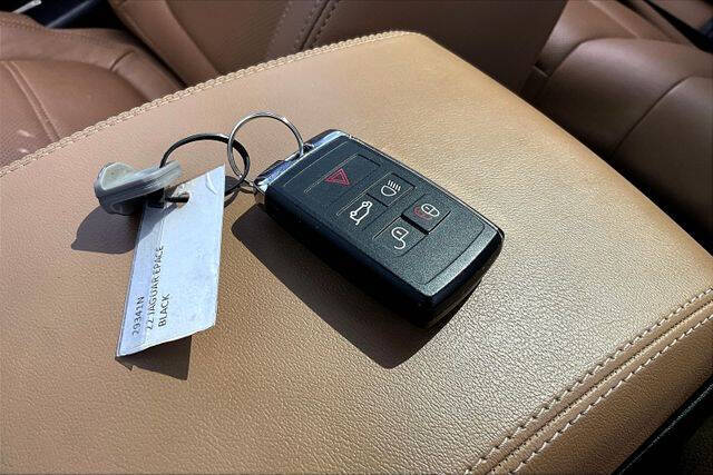 2022 Jaguar E-PACE P250 SE