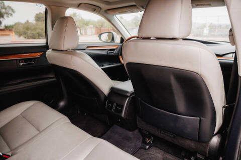 2013 Lexus ES 300h