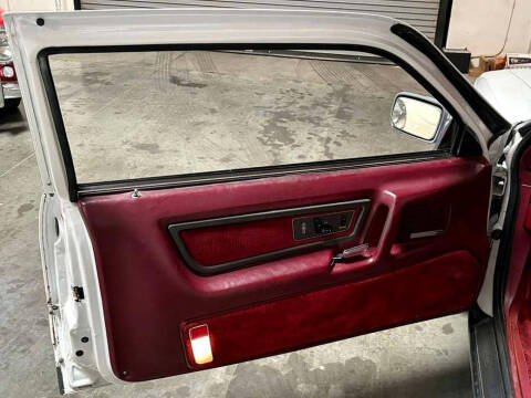 1990 Lincoln Mark VII LSC