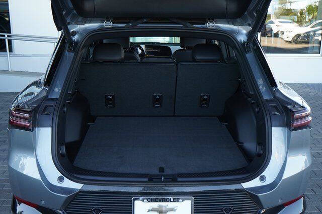 2025 Chevrolet Equinox EV LT 2