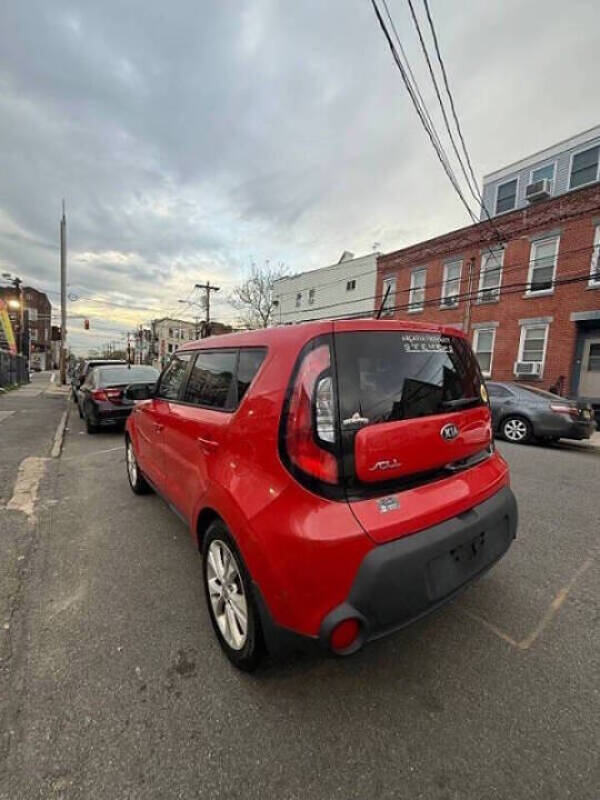 2014 Kia Soul +