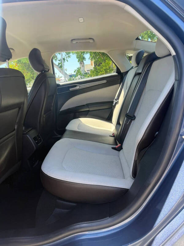 2019 Ford Fusion SE