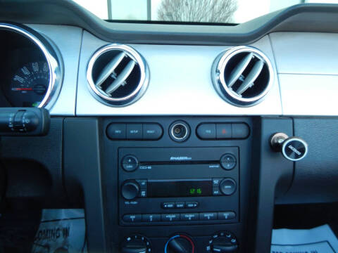 2005 Ford Mustang GT Premium