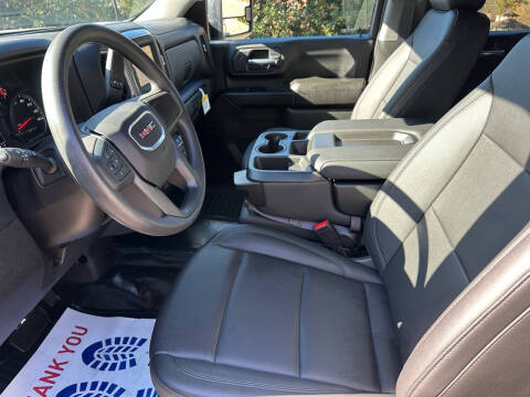 2024 GMC Sierra 2500HD Pro