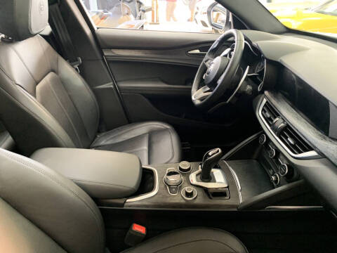 2022 Alfa Romeo Stelvio Sprint