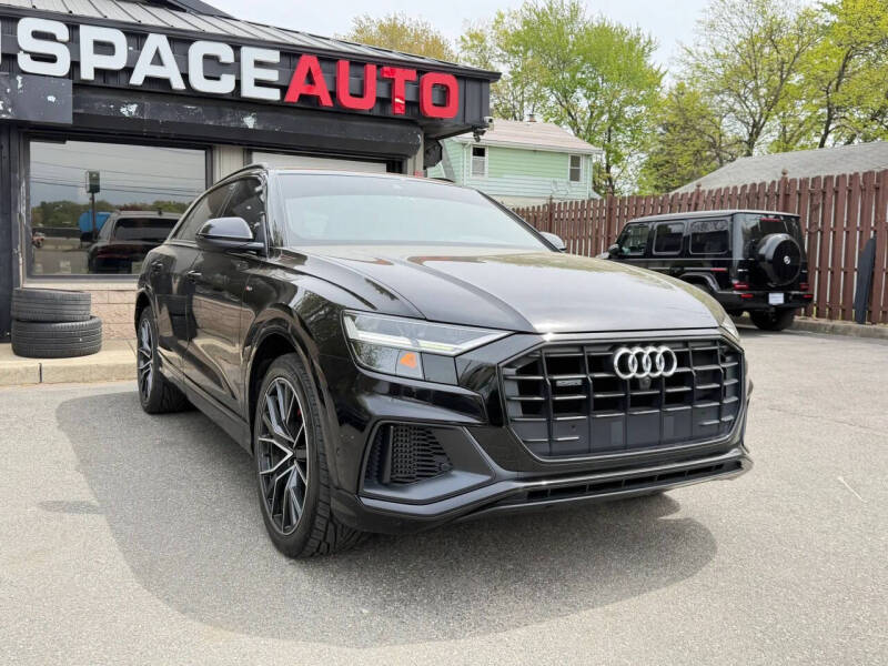 2019 Audi Q8 quattro Premium Plus 55 TFSI