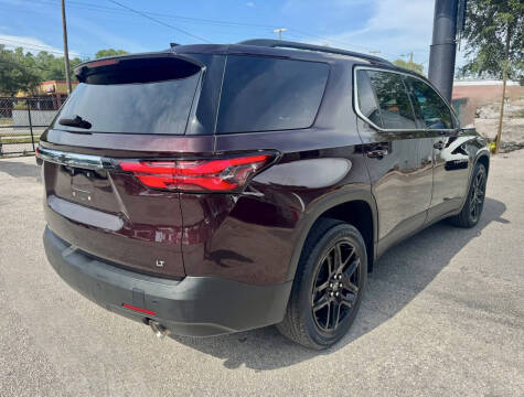 2022 Chevrolet Traverse LT Cloth