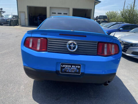 2010 Ford Mustang V6