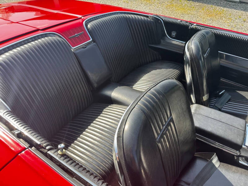 1964 Ford Thunderbird