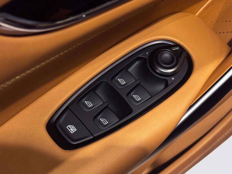 2026 Aston Martin DBX 707