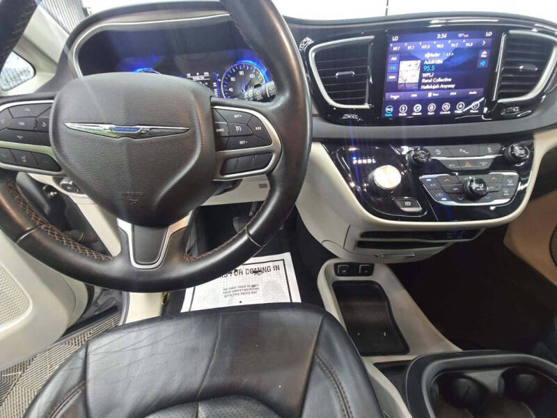 2018 Chrysler Pacifica Touring L
