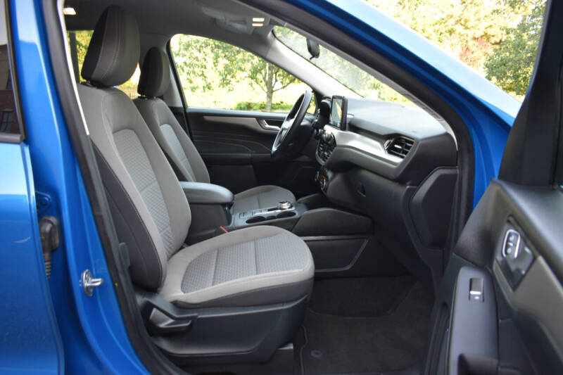 2021 Ford Escape Hybrid SE