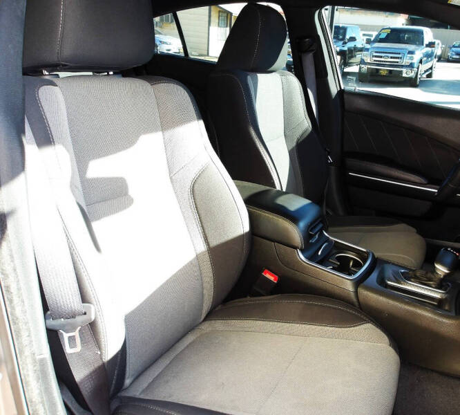 2015 Dodge Charger SXT