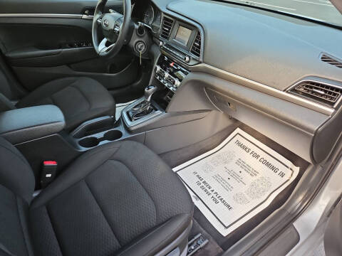 2020 Hyundai Elantra SE