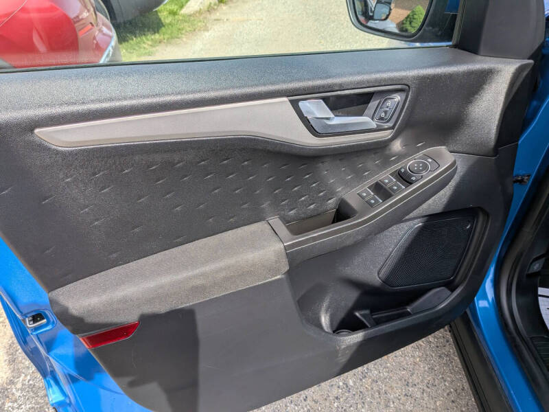 2020 Ford Escape SE