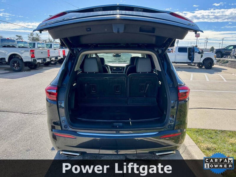 2021 Buick Enclave Essence