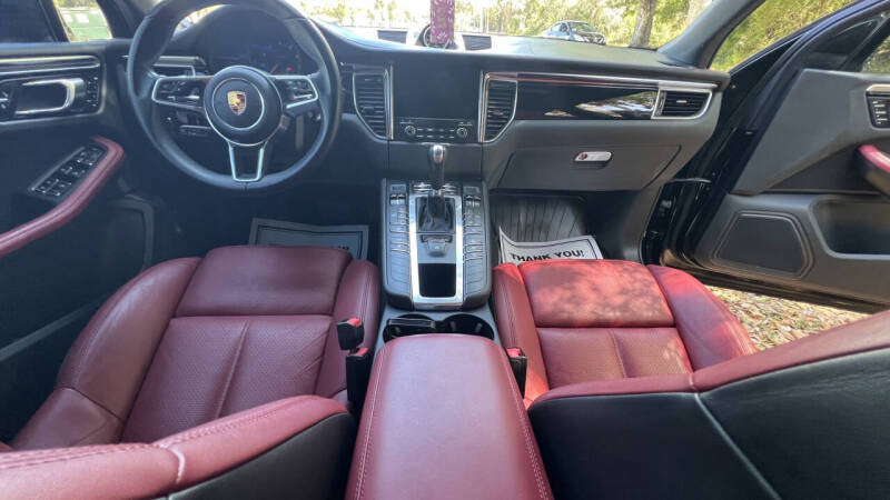2018 Porsche Macan