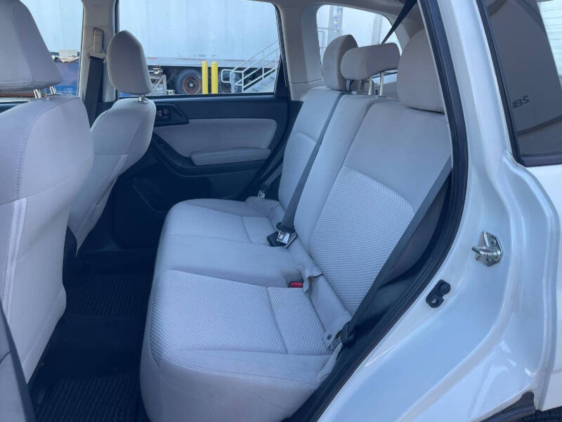 2017 Subaru Forester 2.5i