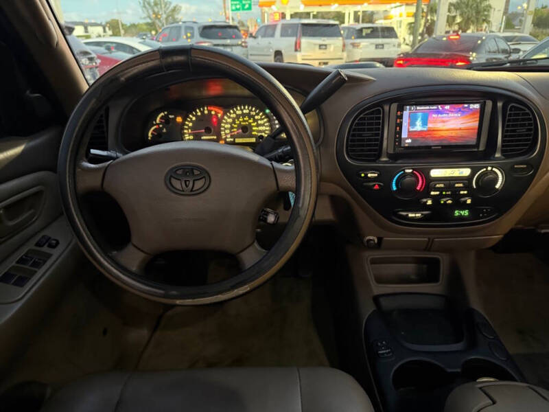 2003 Toyota Sequoia SR5