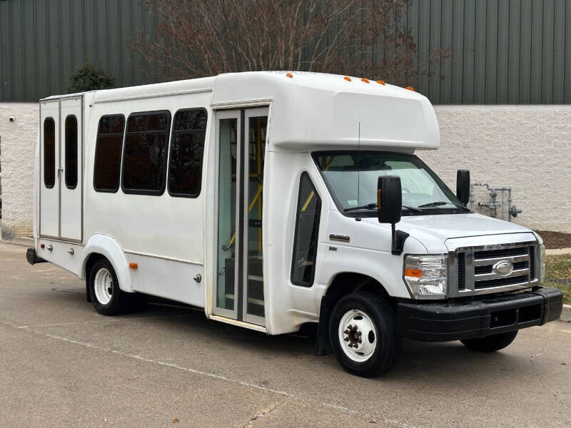 2014 Ford E-Series E-350 SD